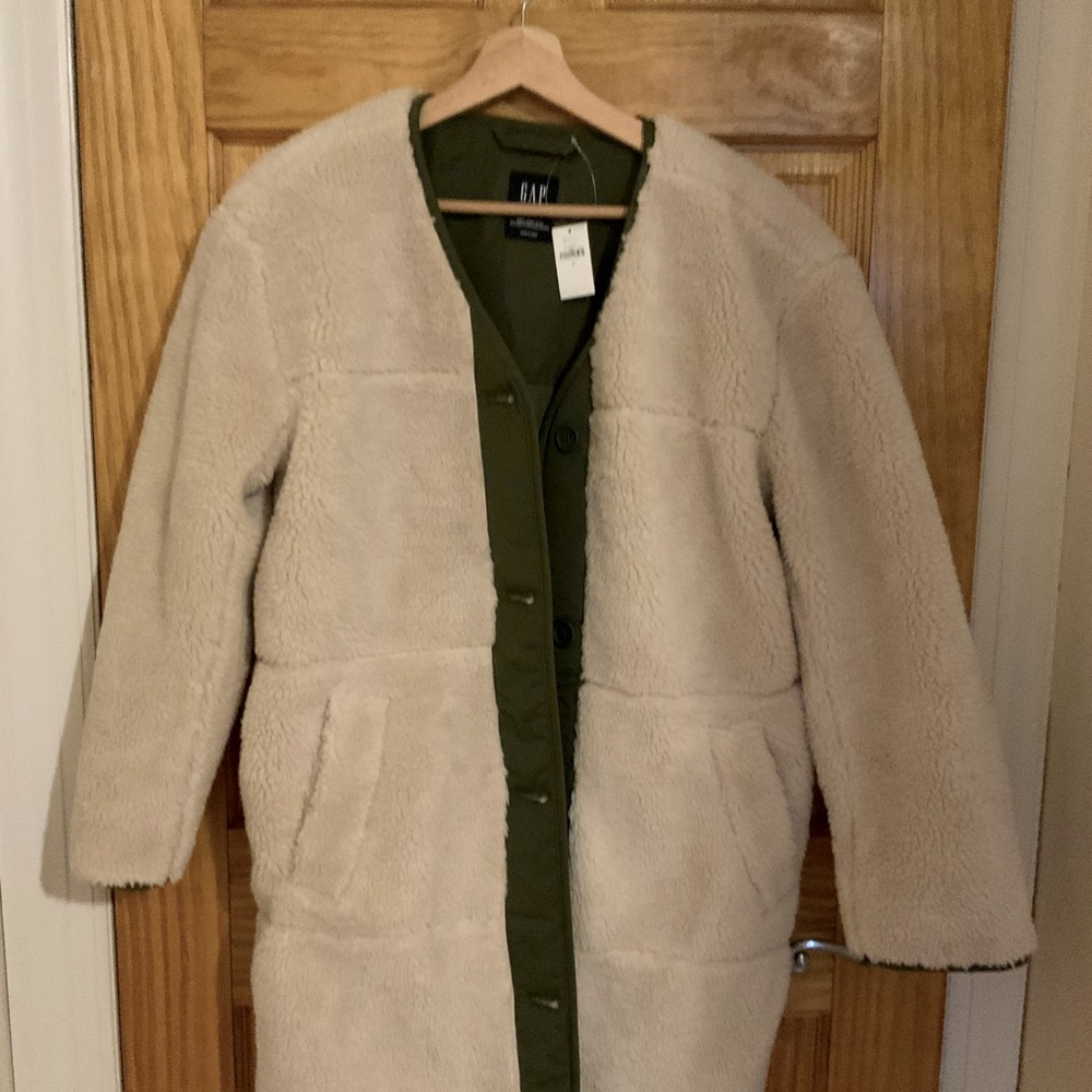 SOLD- NWT- Gap Sherpa Coat